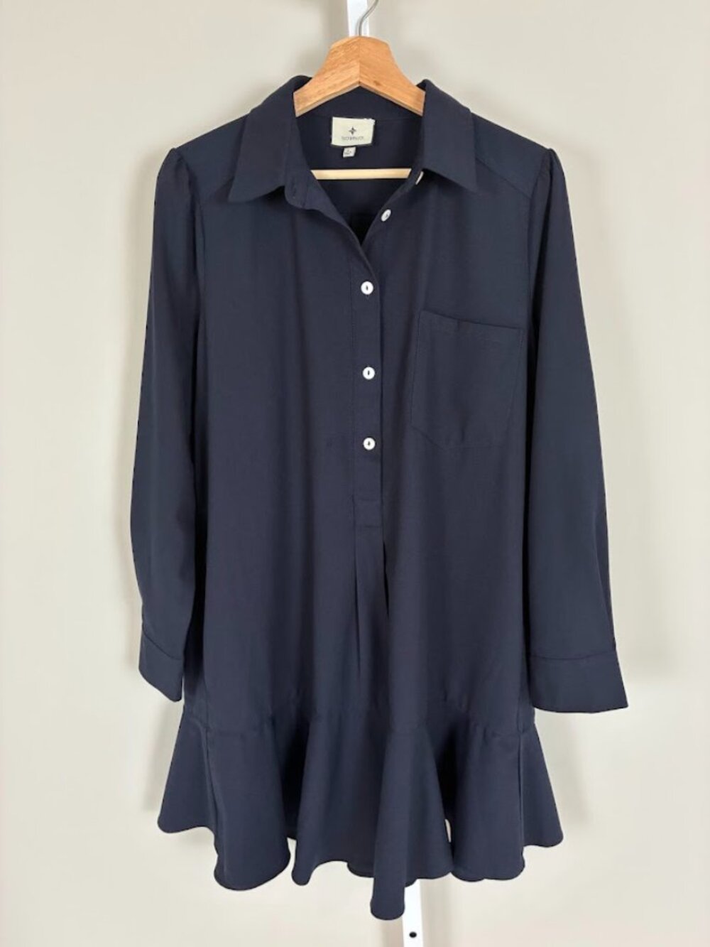 Tuckernuck Navy Blue Callahan Shirt Dress Size Large Ruffle Hem Long Sleeve NWOT - Picture 4 of 8